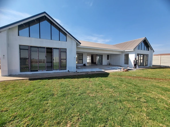 5 Bedroom House