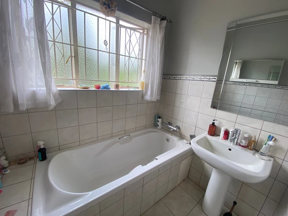 3 Bedroom Garden Flat