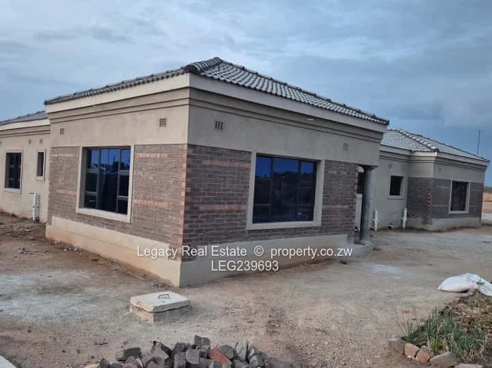 Highberry Kadoma Property For Sale Suitable For Residential Or Commercial Use