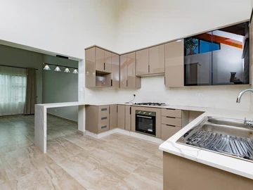 3 Bedroom Garden Flat