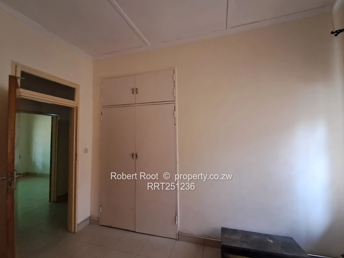 3 bed family home in Mandara
