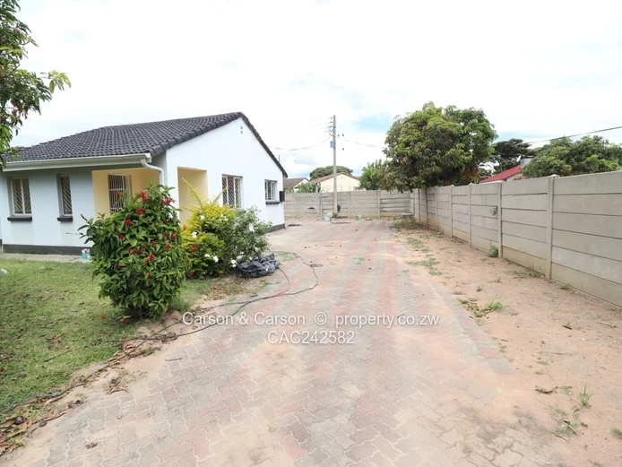 House to rent in Msasa Park  (Sole Mandate)