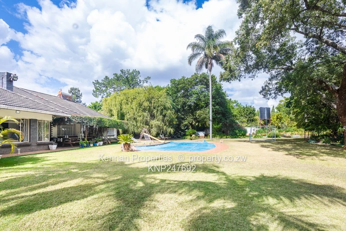 Four bedroom home in an excellent location with a cottage, pool and a prolific borehole (Sole Mandate)