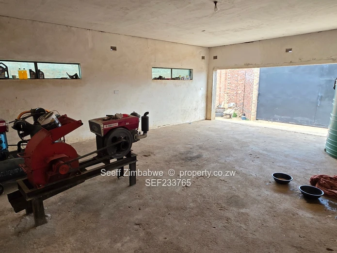  5-Bed Belvedere Home — 1,100m² Stand, Borehole