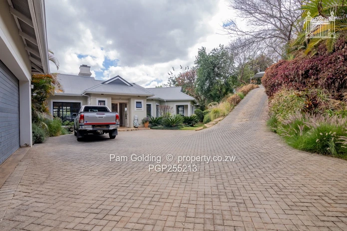 Timeless Elegance on the Hill - Price Drive Brooke Estate 