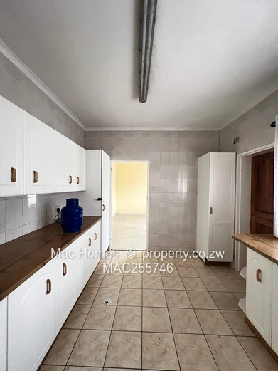 3-Bedroom Villa For Sale – Coronation Avenue