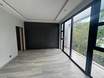 8 Unit Townhouse Complex