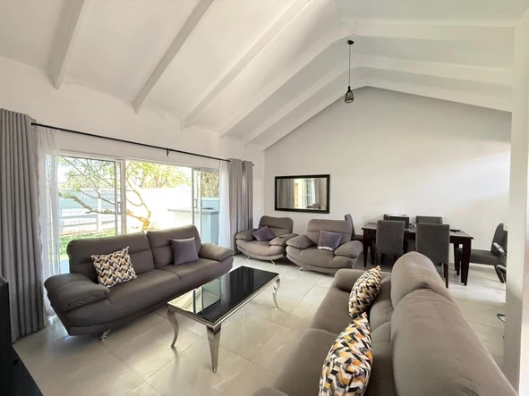 3 Bedroom Flat & Apartment