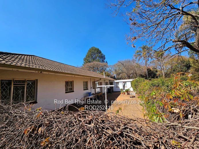 Neat 3 bedroom corner property