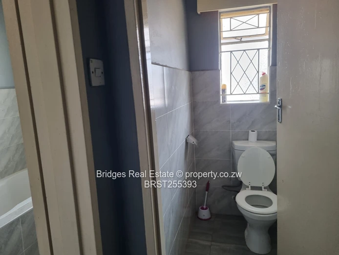 3 BEDS on 1004sqm With  TITLE DEED (Sole Mandate)