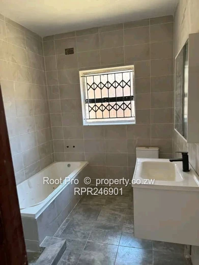 Westgate Sandton 4bed House for sale(Taking terms)