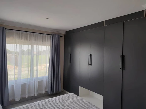 3 Bedroom Flat & Apartment