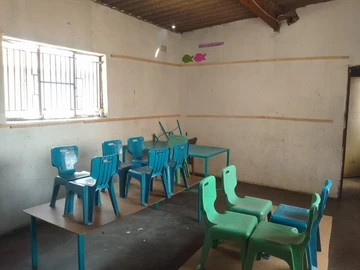 6 Unit Office