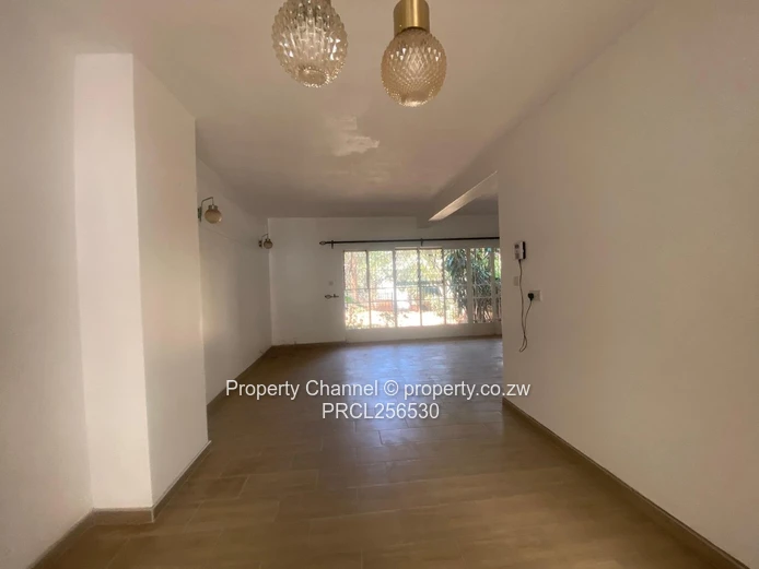 Avondale - Spacious 3-Beds Duplex Garden Flat In a Well Secured Block