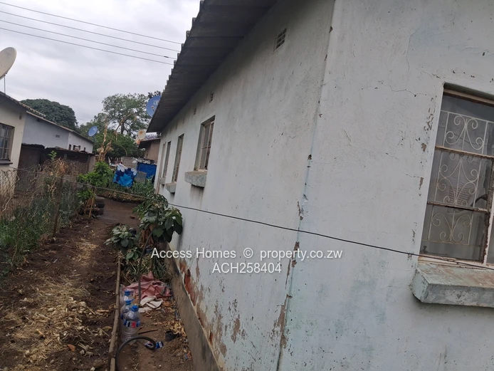 Glen View 4 with Title deeds. 