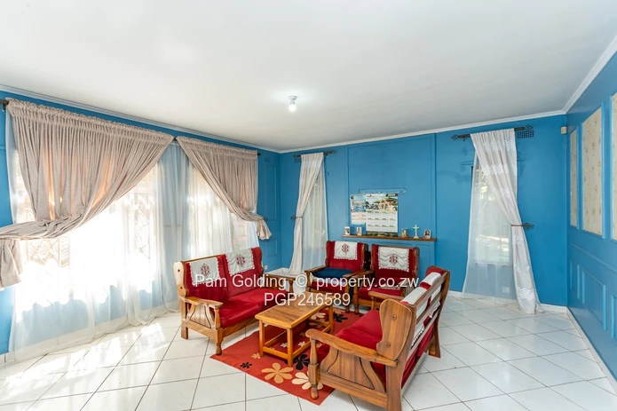 Rhodesville – 4 Bedroom Family Home With A Prolific Borehole