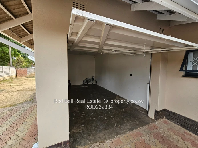 Neat 4-bedroom home close to UZ