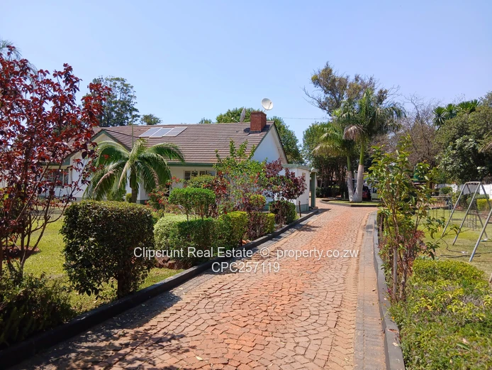 Milton Park Commercial House For Sale