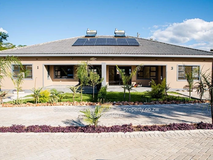 3 Bedroomed Towwnhouse in Hillside for sale