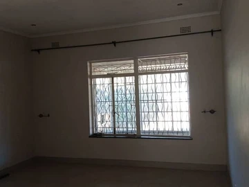 2 Bedroom Garden Flat