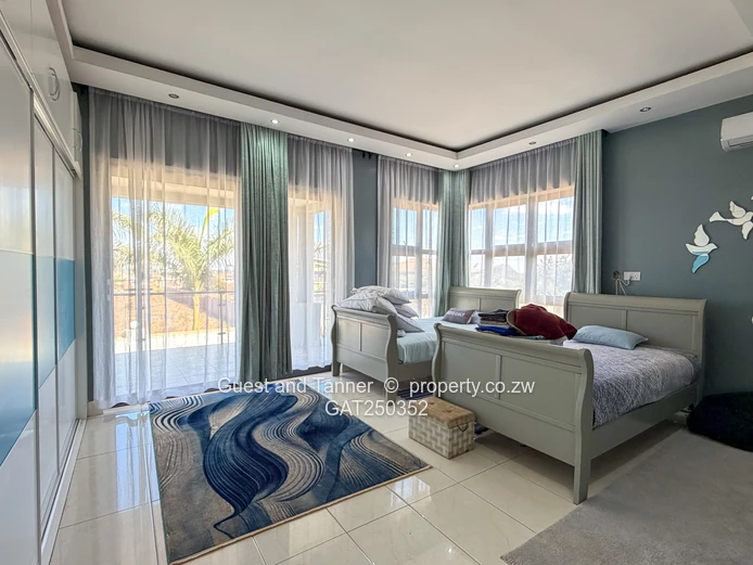 6-Bed House For Sale In Mount Pleasant Heights 