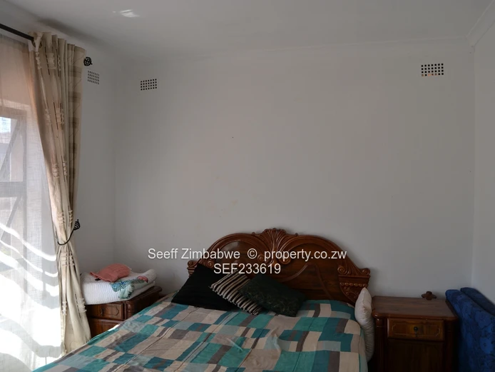 Stunning 5-Bedroomed House In Mtpleasant Heights