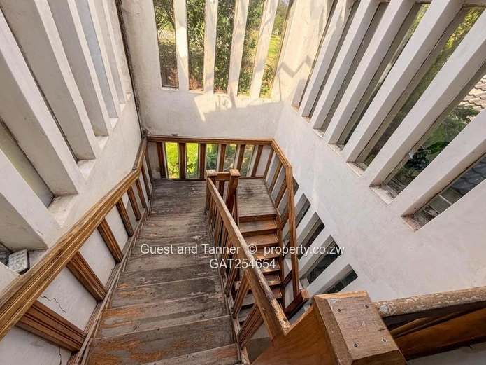 6-Bedroom Home in Borrowdale Brooke For sale 
