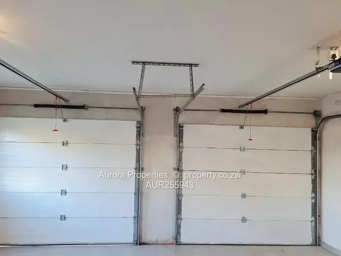 Elegant 7-Bedroom Home For Rent – Glen Lorne