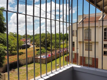 2 Bedroom Flat & Apartment