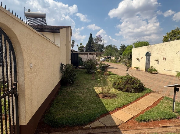 3 Bedroom Garden Flat
