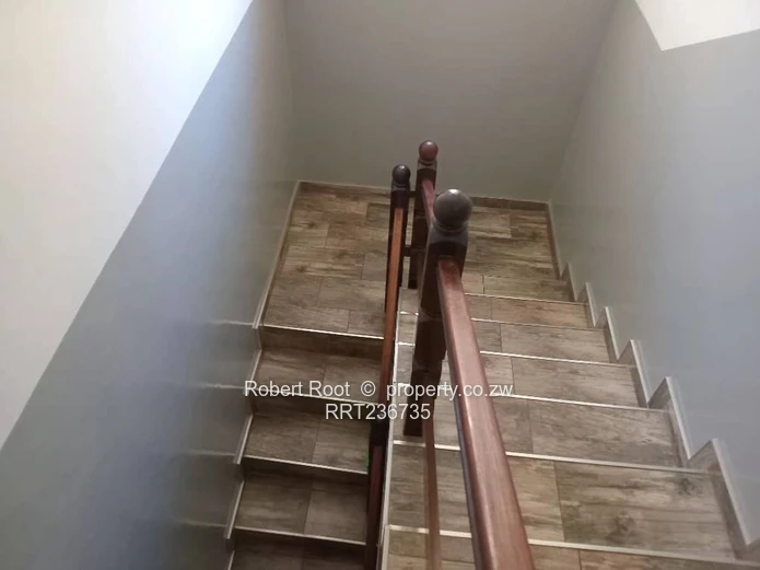 Family home ln 2100sqm on Hindhead 