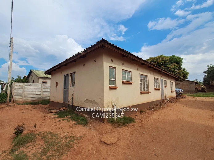 A neat house for sale (Sole Mandate)