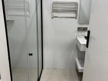 4 Bedroom Garden Flat