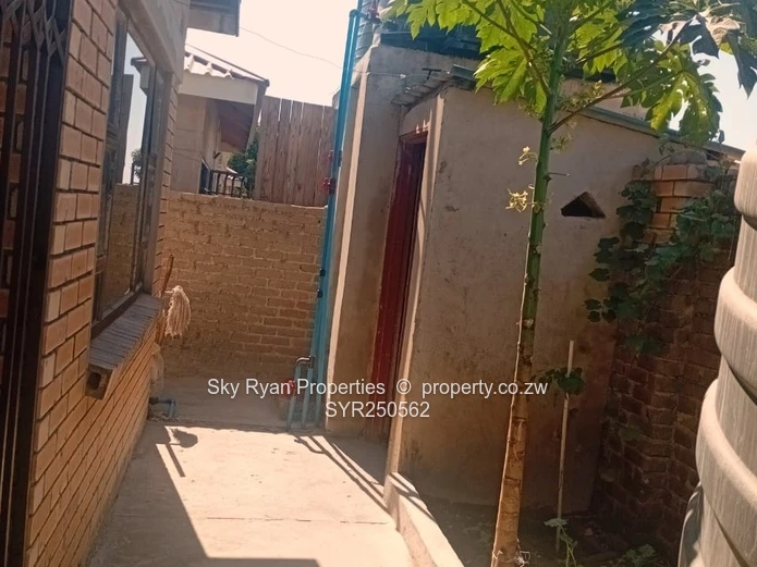 Masvingo, Victoria Range House For Sale