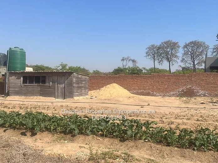 Prime 2800 m² Residential Stand for Sale in Arlington Estate.