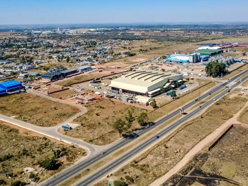 Commercial & Industrial Land