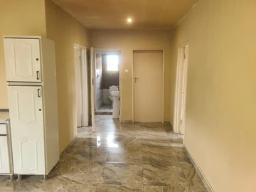 Farm & Agricultural Land