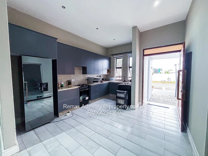 Cozy Cluster Home In Peakwood Village For Sale