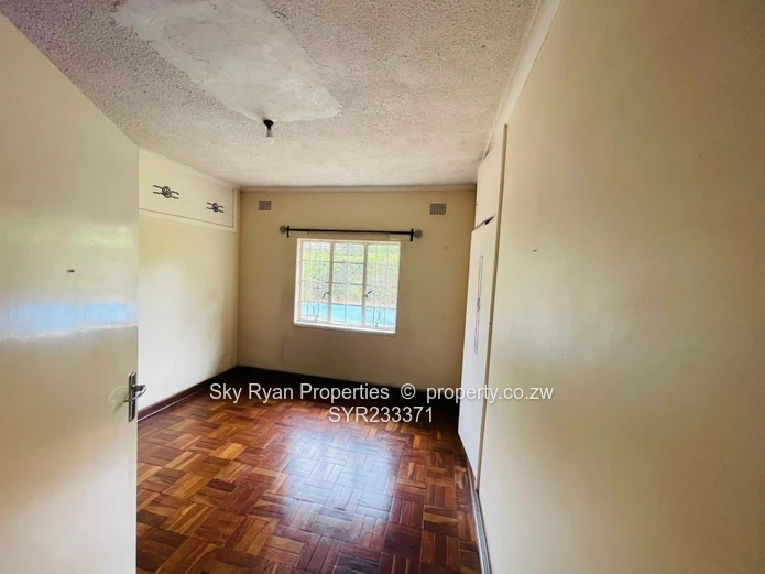 Avondale West House To Let