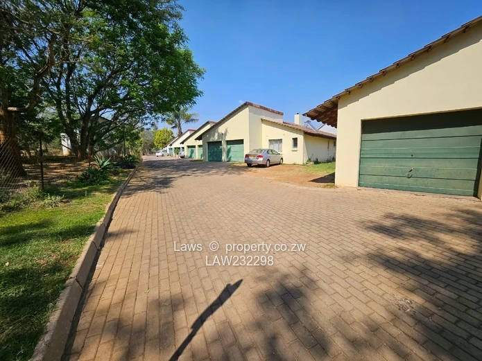 Lock up and go in the prestigious Borrowdale Brooke Golf Estate!