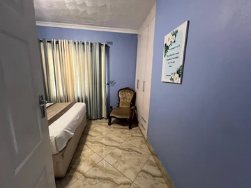 Farm & Agricultural Land