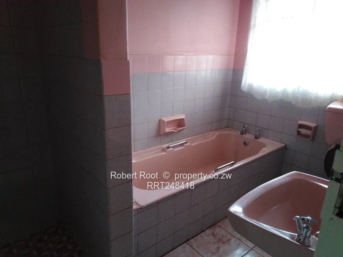 Commercial Property to Let In Belvedere, Samora Machel Avenue West