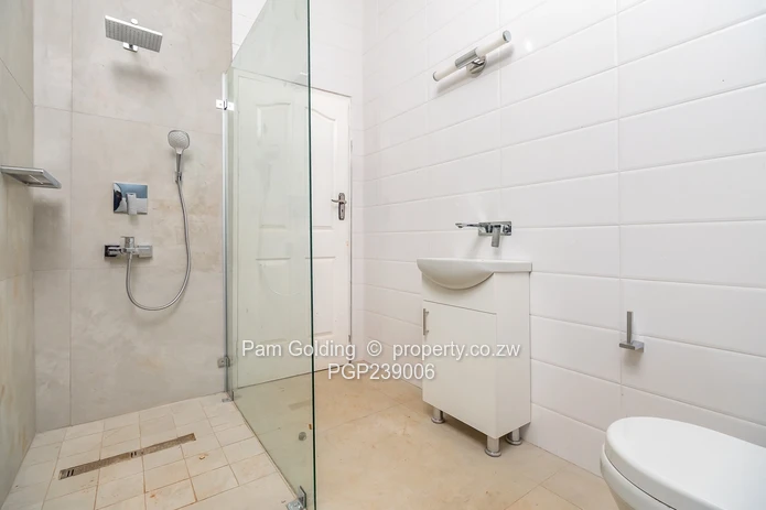 Townhouse for Rent In Northwood