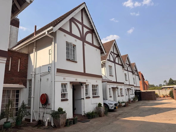 4 Bedroom Garden Flat