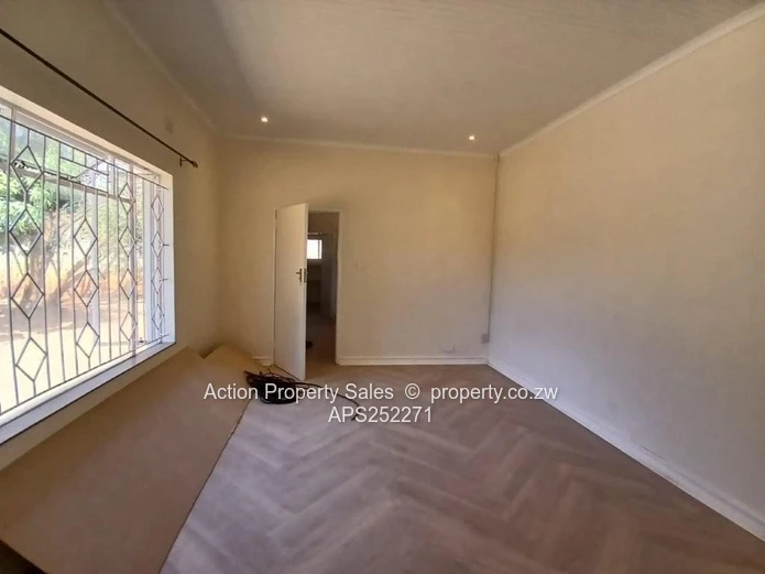 Lovely Family Home With 4 Beds! 