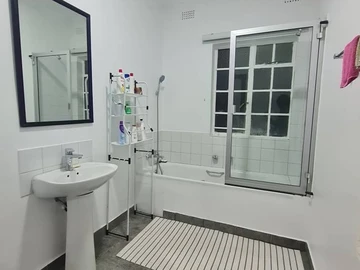 2 Bedroom Garden Flat