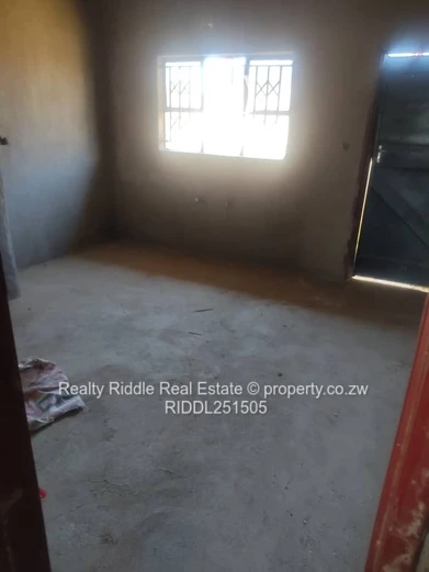 Southlea park commercial property for sale