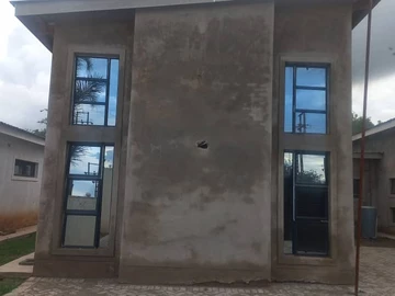 Spacious 3-Bedroom Flat for Sale in Marlborough, Harare with Essential Amenities