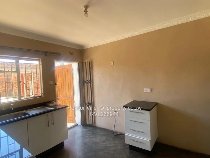 House available to let in Tynwald behind N Richards Shopping Centre Bulawayo Road