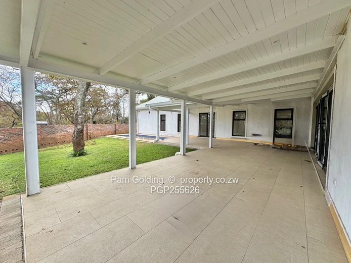 Exclusive Living - 4 Bedroom Home Chisipite 